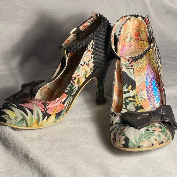 Irregular Choice VTG “Bloxy” pumps,black/tropical print,T strap,metallic heel, 8 - Picture 3 of 14